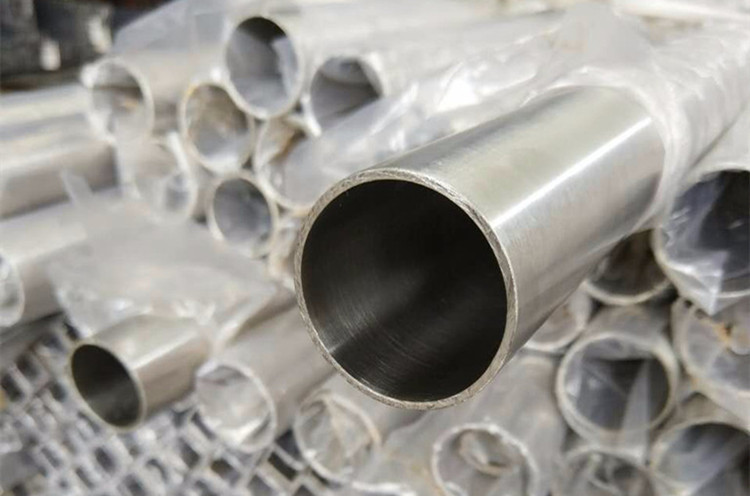 304不銹鋼精煉爐和中頻爐的區(qū)別.jpg 304不銹鋼精煉爐和中頻爐的區(qū)別.jpg